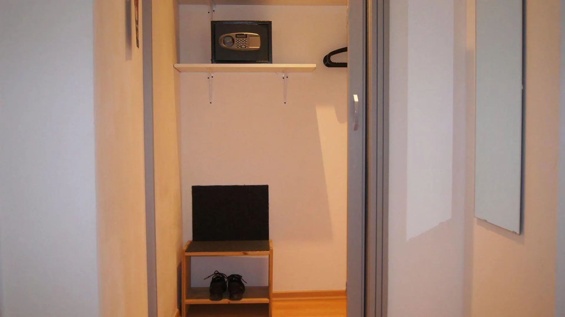 Erlanger Hof Hotel Berlin 3*,